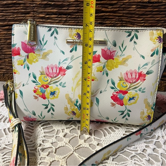 Steve Madden Floral Blexi Crossbody Bag Purse - Picture 8 of 14